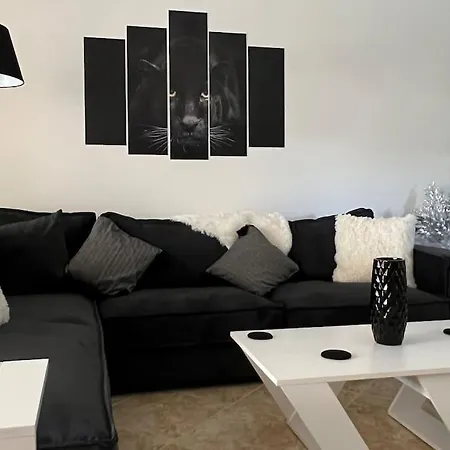 Anna Kavros Luxury *