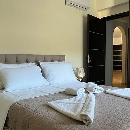 Lägenhet Anna Kavros Luxury