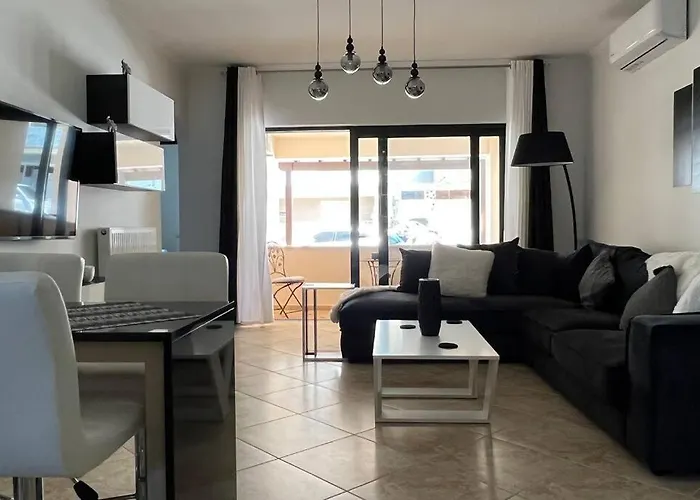 Anna Kavros Luxury Apartment *