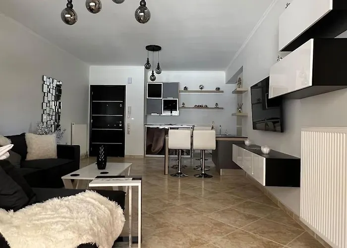 Anna Kavros Luxury *