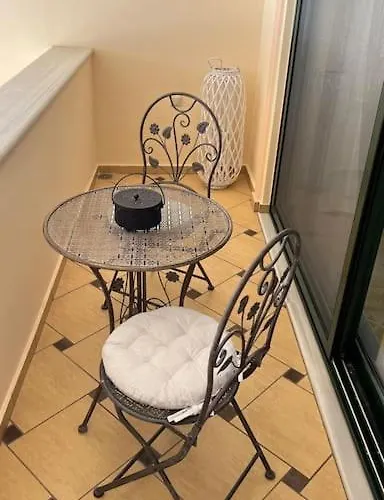 Anna Kavros Luxury Apartment *